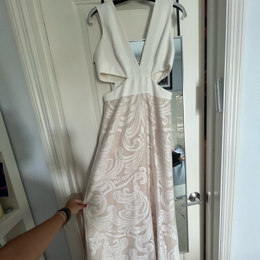BCBG Maxazria Marilyne White Cut Out Maxi Dress